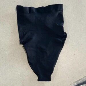 Skims Seamless Sculpt High Top Shapewear Womens Medium Black Thongs A8